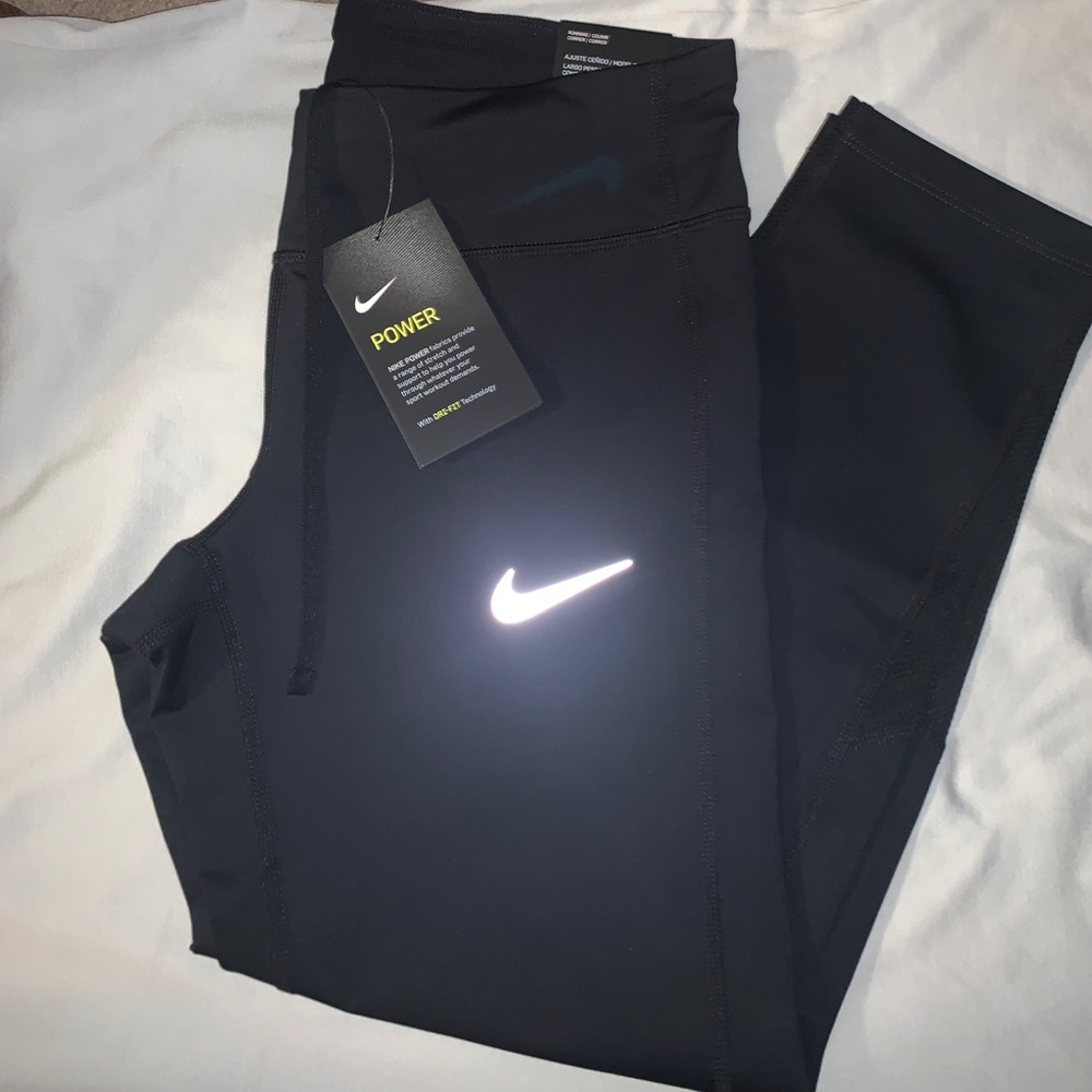 Nwt! Nike training leggings